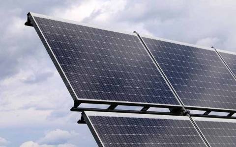 黑山8家公司購買了招標文件，計劃在Mo?ura上安裝太陽能發電廠