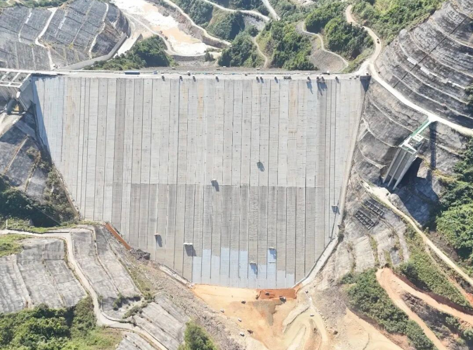 中國電建EPC總承包的南俄3水電站實現(xiàn)下閘蓄水